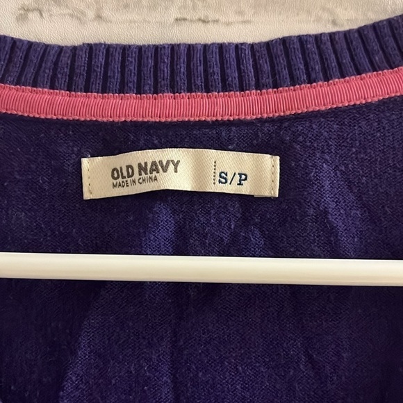 Old Navy women’s purple, gray pink argyle pattern size small neck, long sleeves - Picture 2 of 6